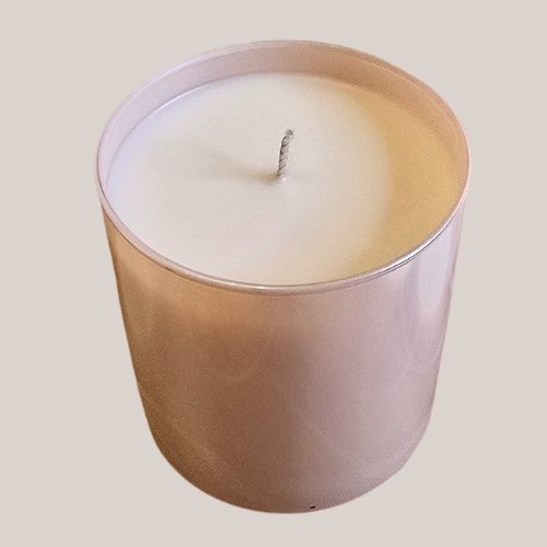 Embrace the perfect summer candle