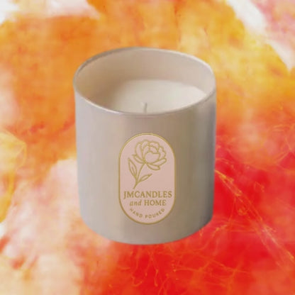 Embrace the perfect summer candle